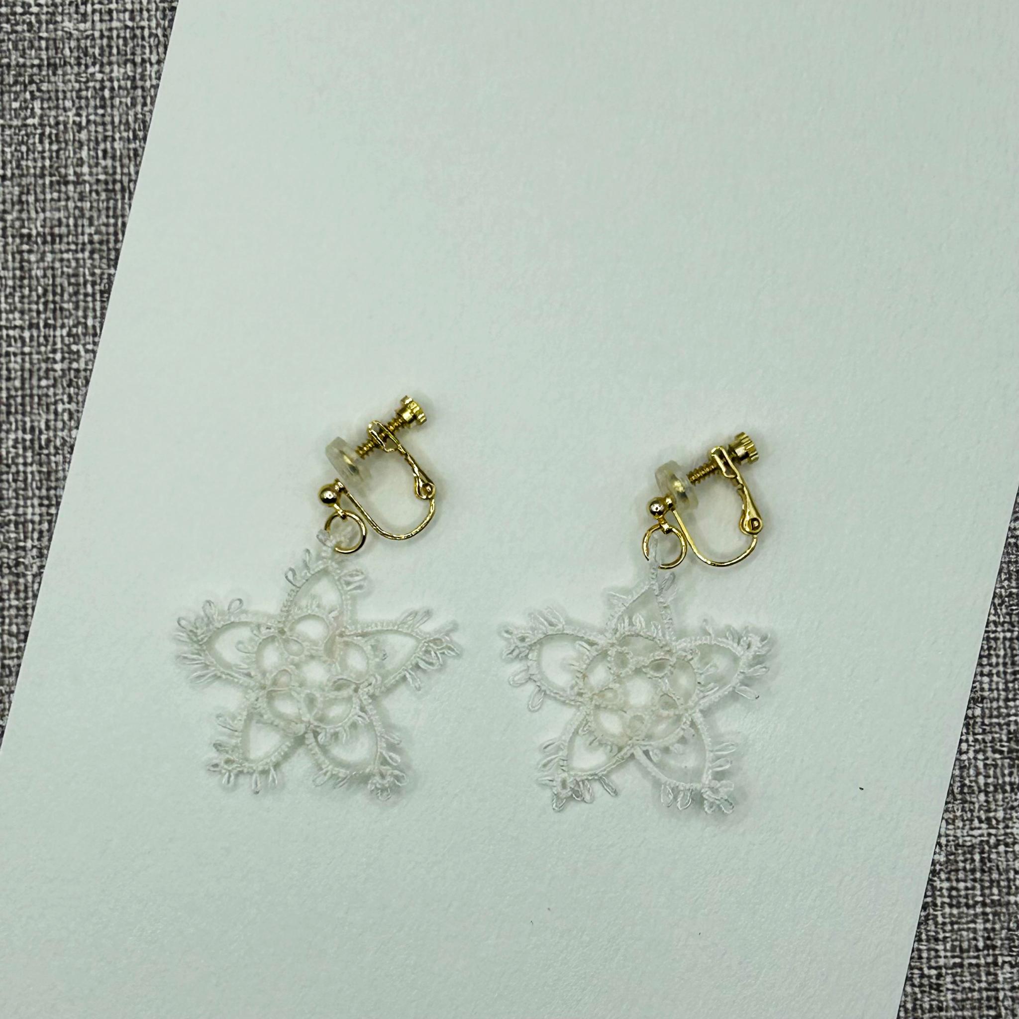 星モチーフのイヤリング（ホワイト） | 4枚目