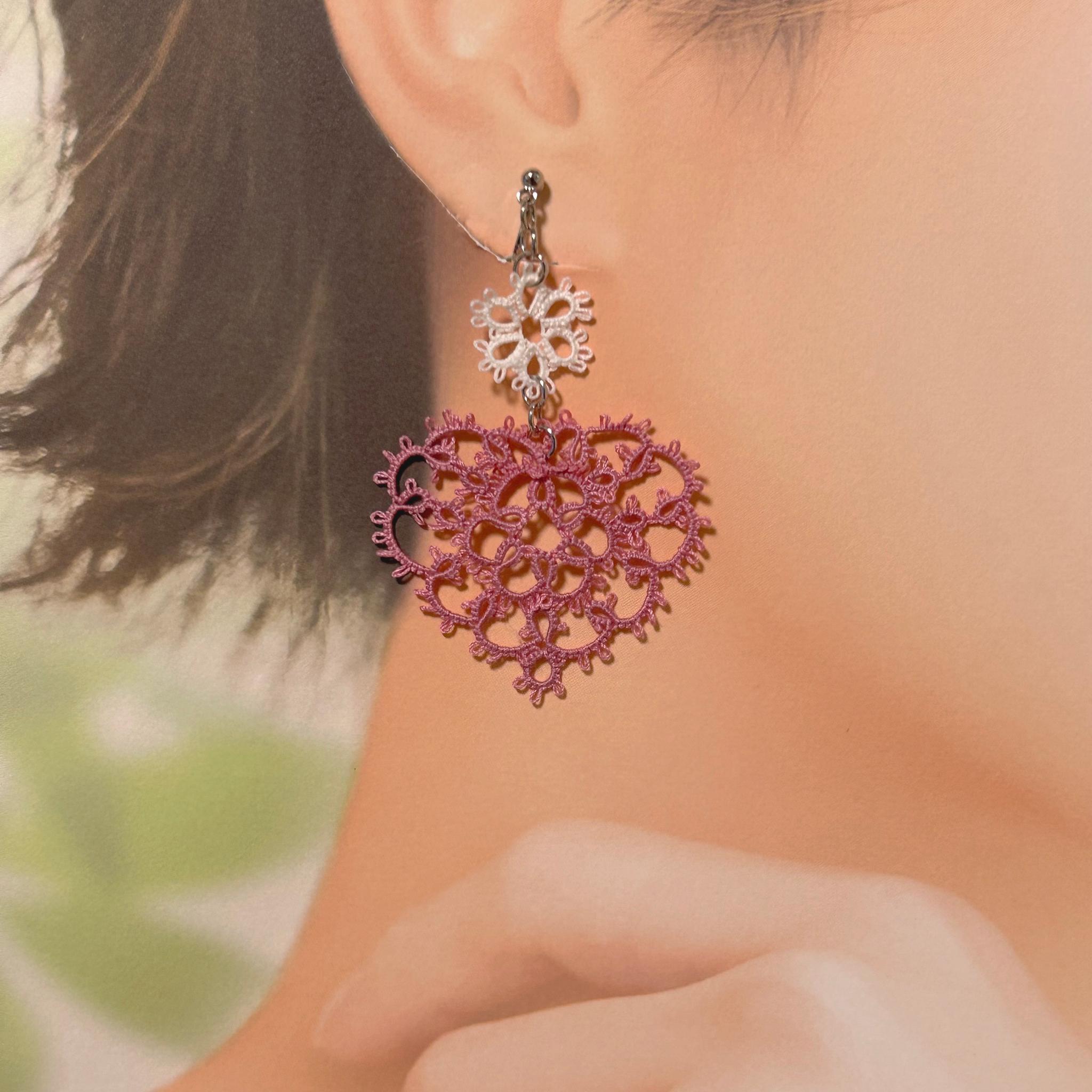 花入りハートのイヤリング（くすみピンク） | 3枚目