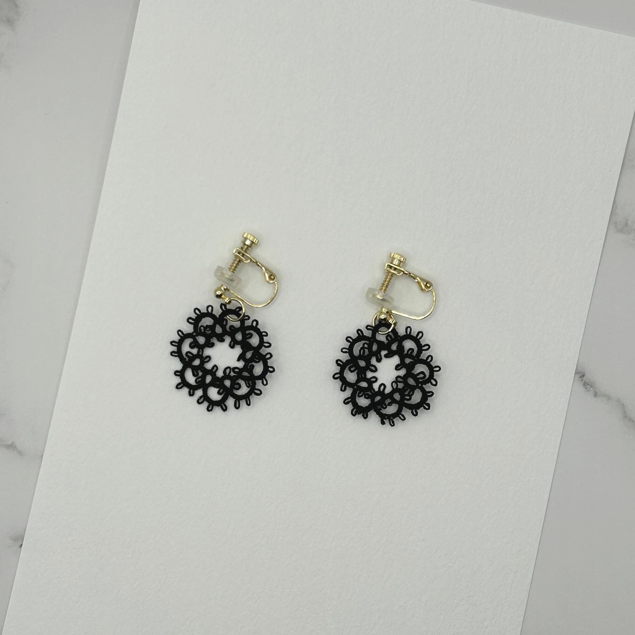 お花のイヤリング（ブラック） | 4枚目