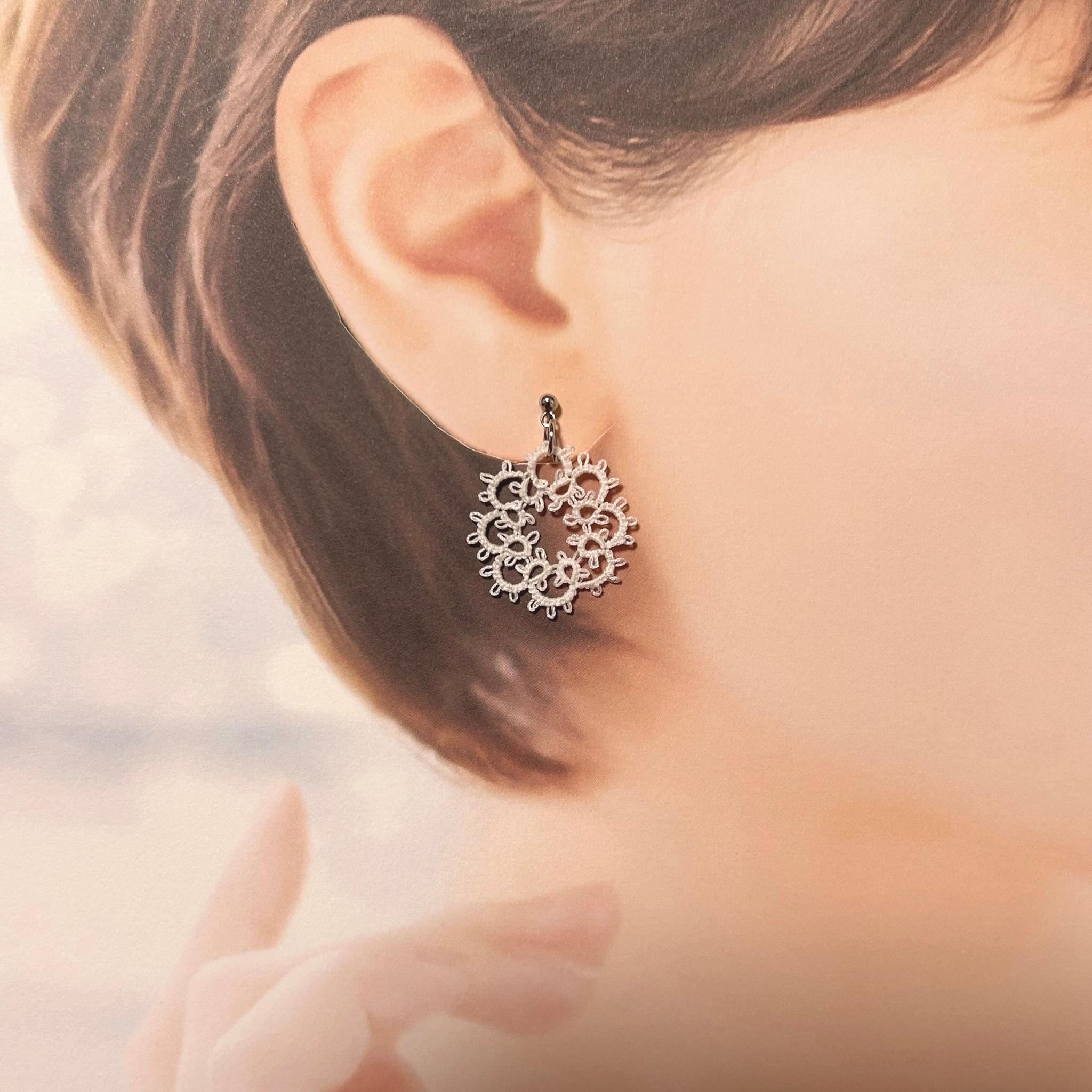 お花のイヤリング（ホワイト） | 3枚目