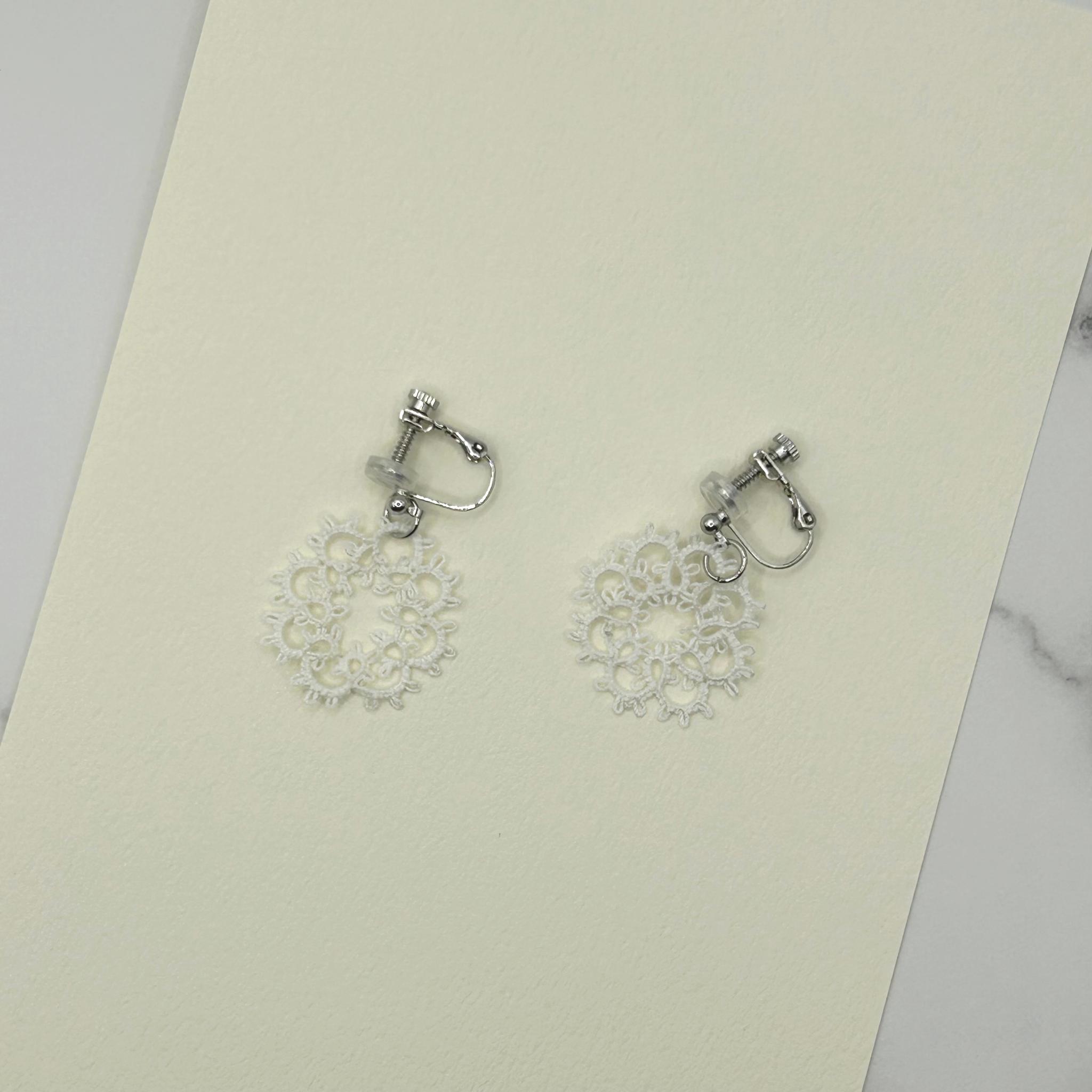 お花のイヤリング（ホワイト） | 5枚目