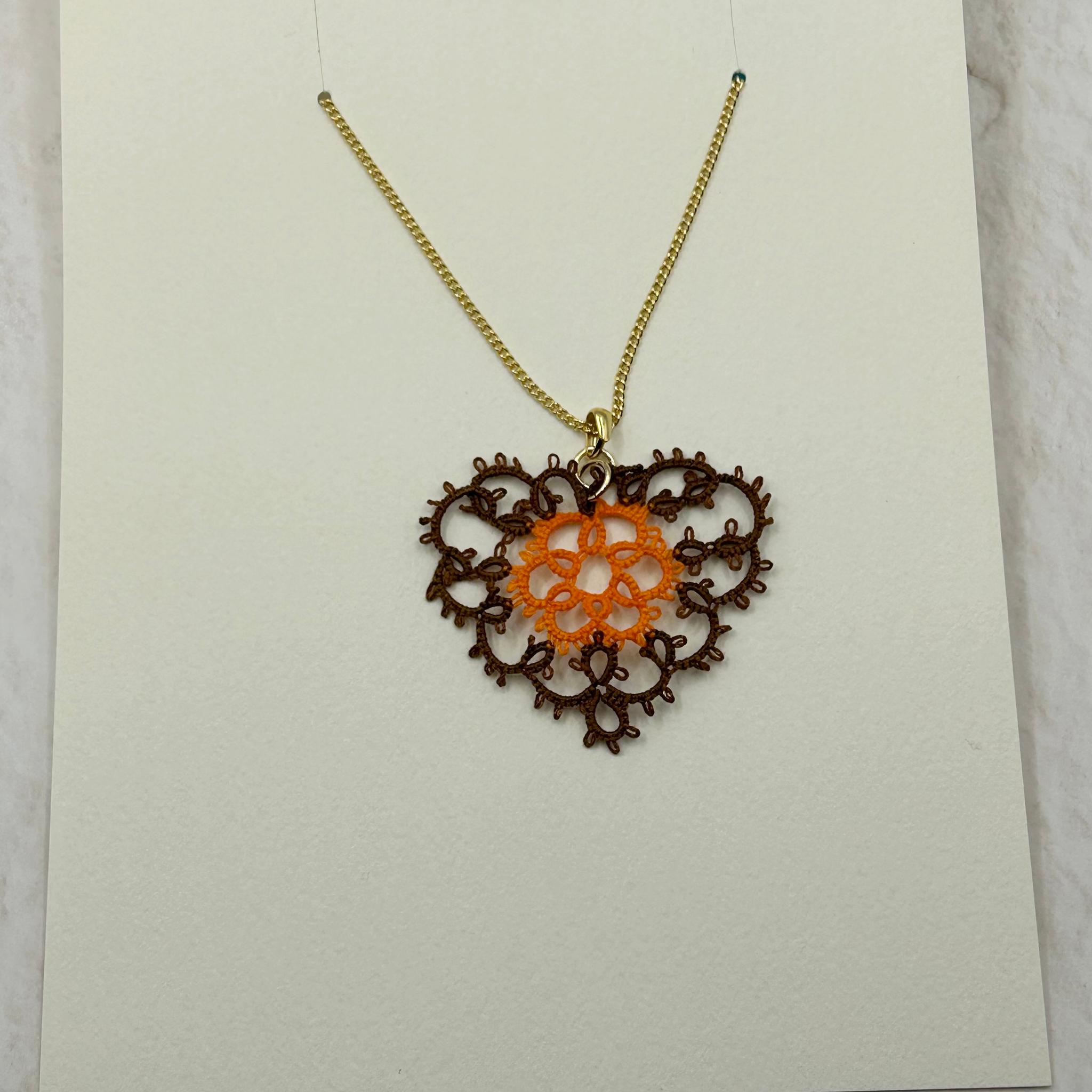 花入りハートのネックレス（ブラウン×オレンジ） | 2枚目