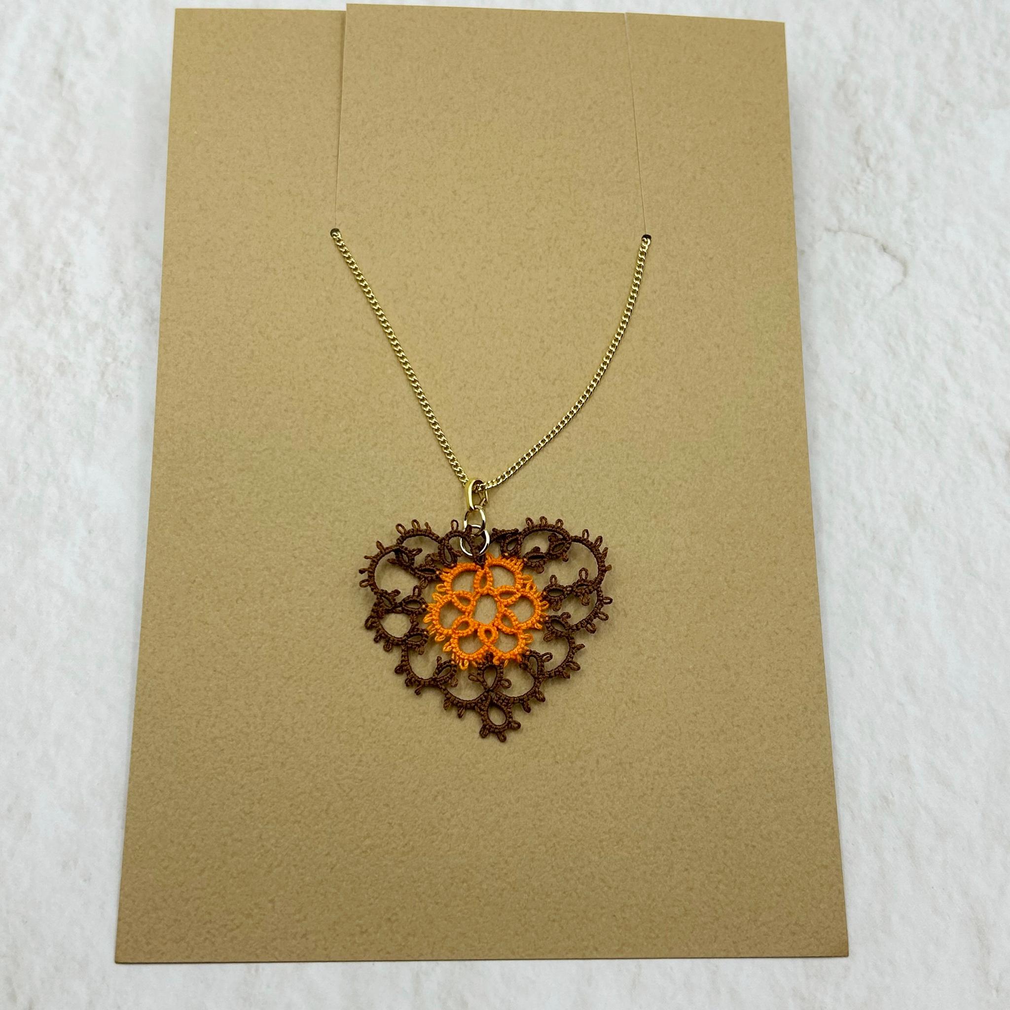 花入りハートのネックレス（ブラウン×オレンジ） | 3枚目