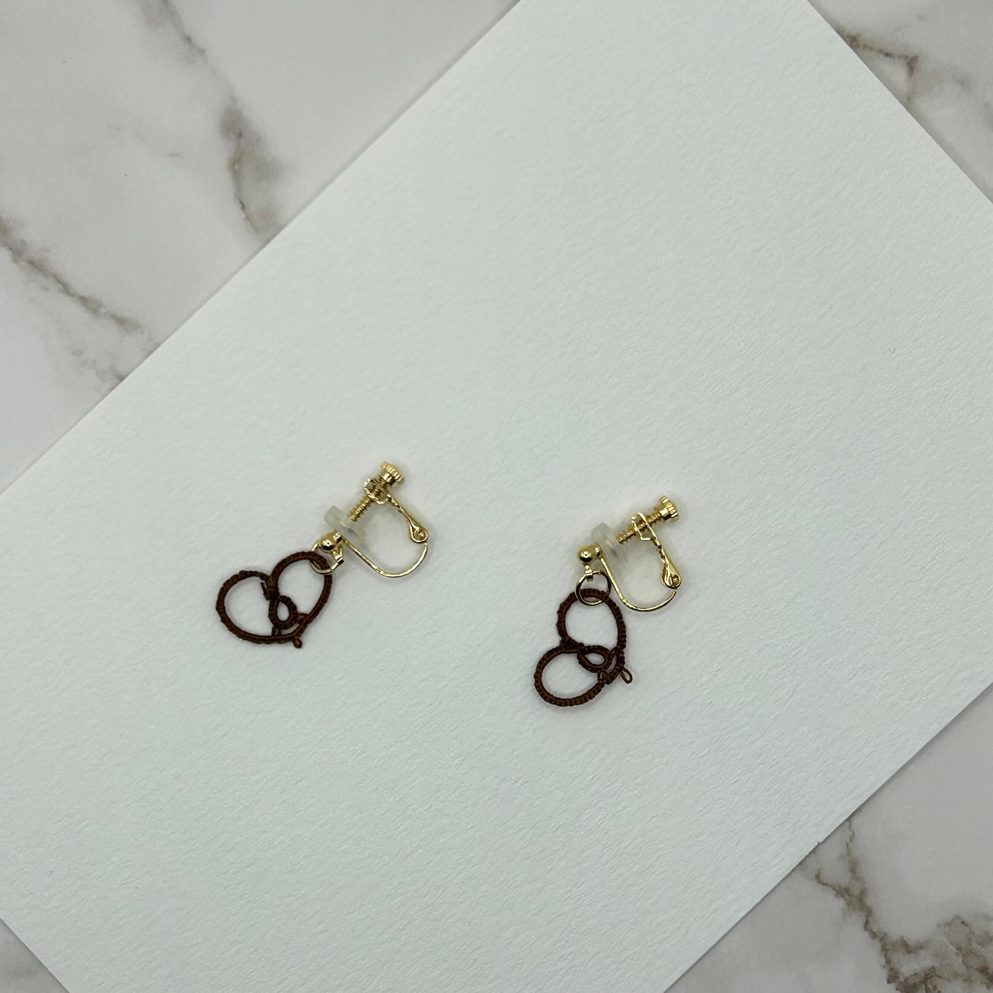 ミニハートのイヤリング（ブラウン） | 4枚目