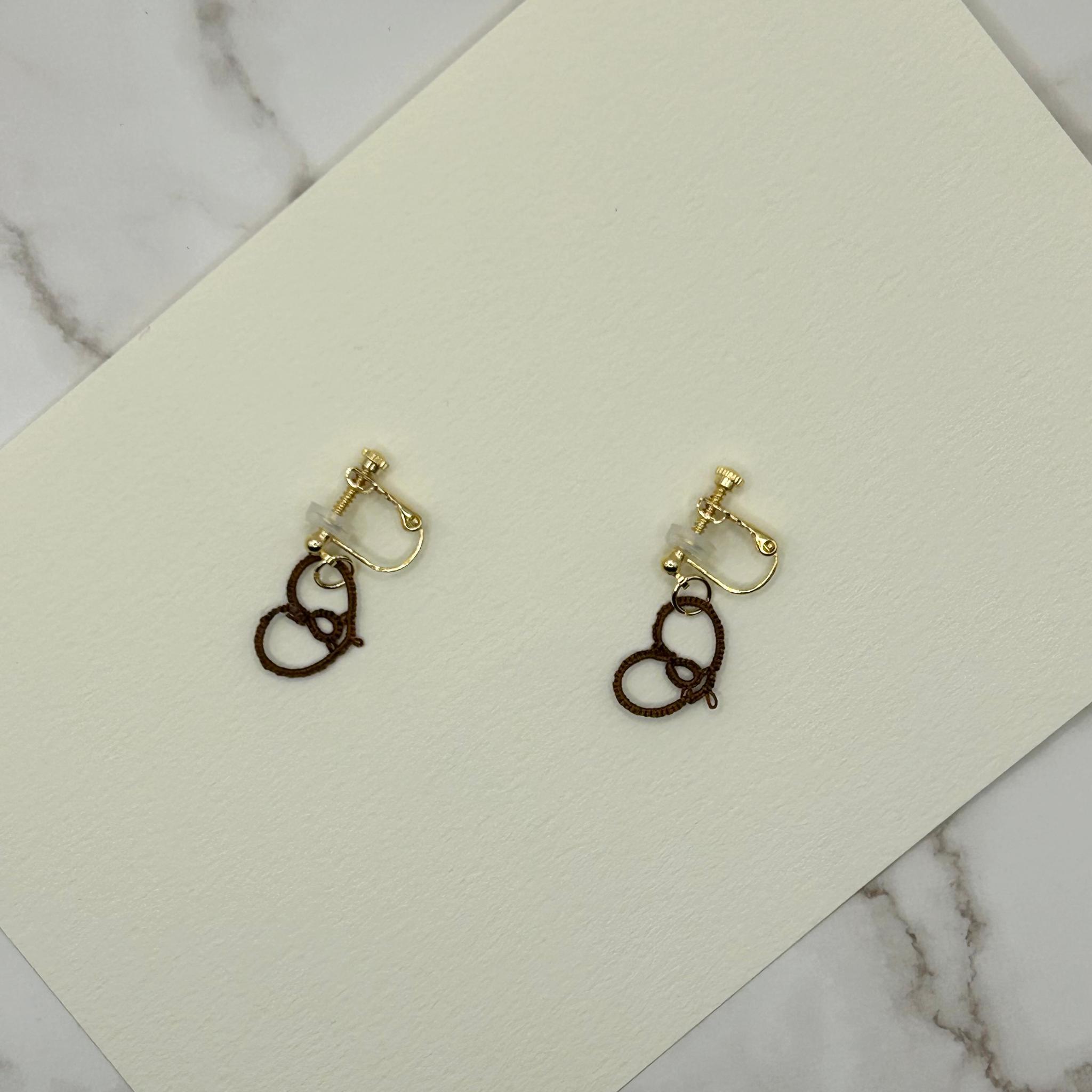 ミニハートのイヤリング（ブラウン） | 5枚目