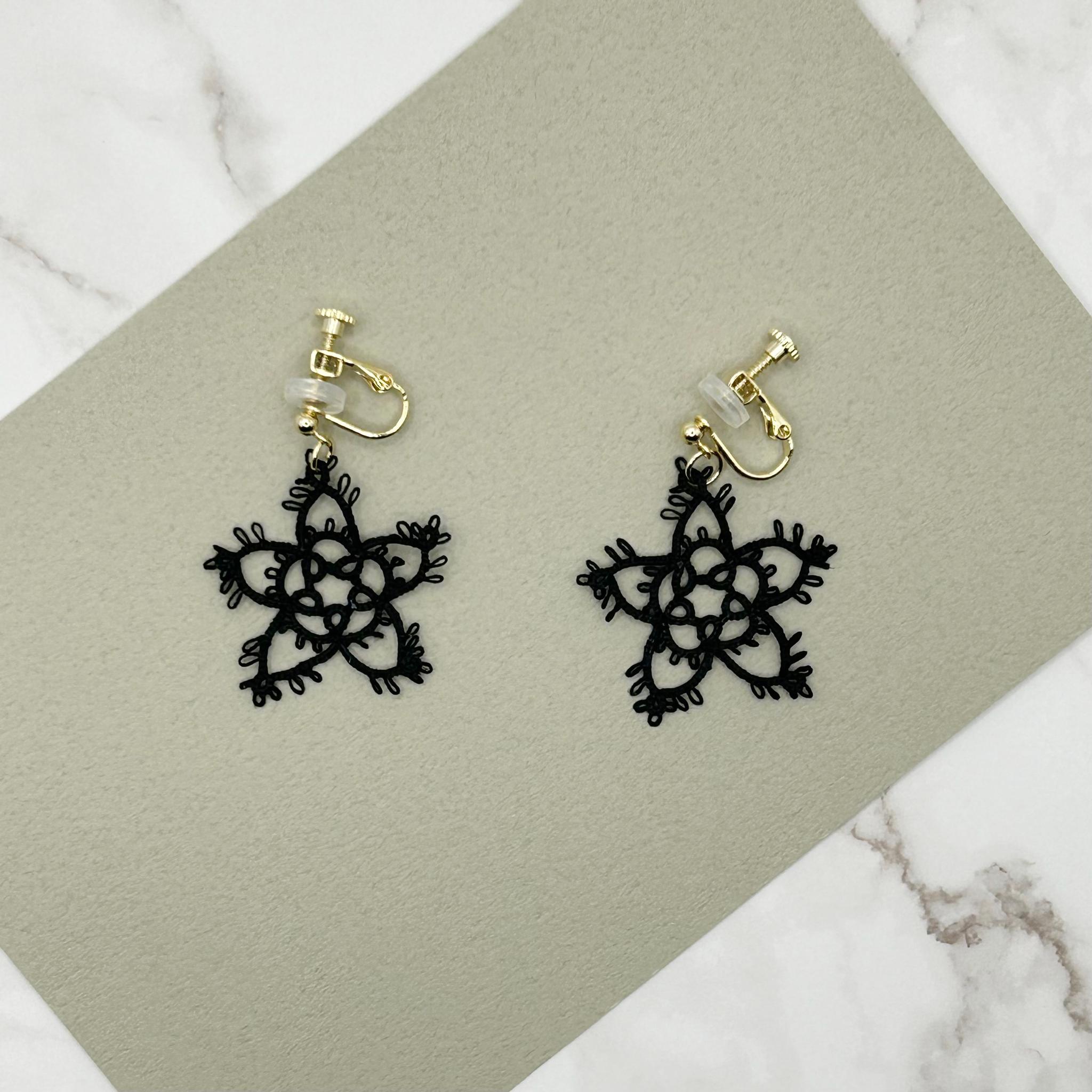 スターモチーフのイヤリング（ブラック） | 7枚目