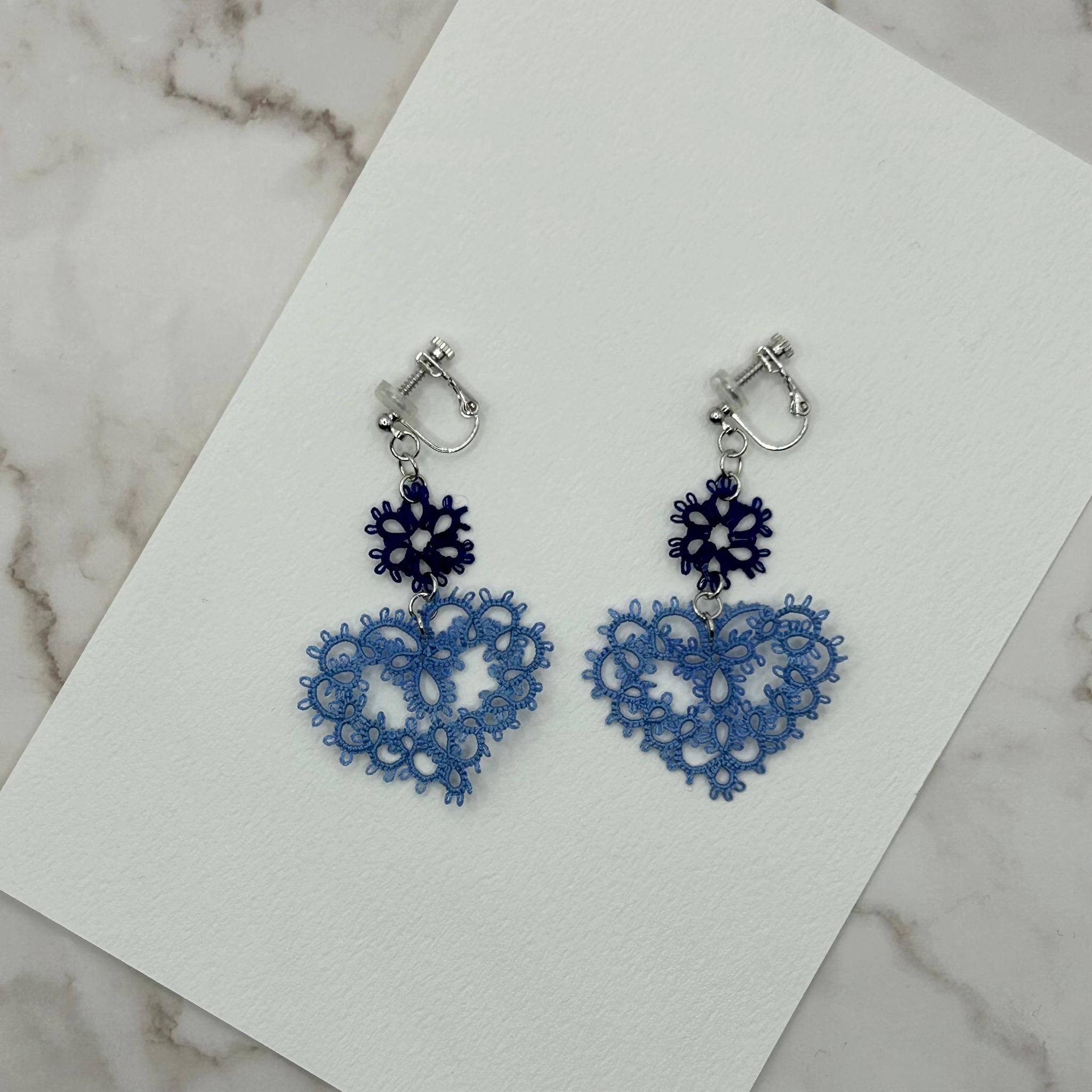 ハートのイヤリング（くすみブルー） | 4枚目